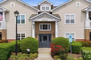 16917 Doe Valley Ct, Cornelius, NC 28031 - Photo 2