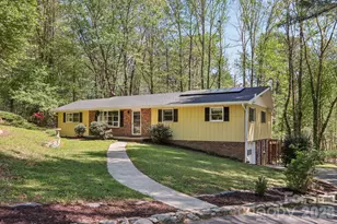 45 Crosswick Ln, Hendersonville, NC 28739 - Photo 2