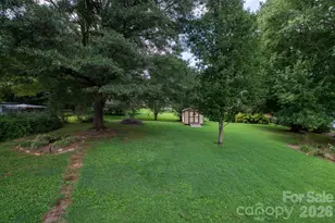 4671 Crystal St, Claremont, NC 28610 - Photo 20