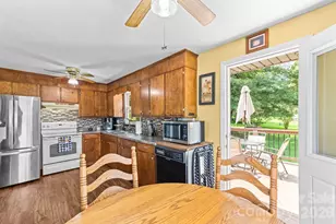 4671 Crystal St, Claremont, NC 28610 - Photo 6