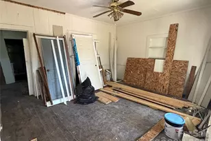 512 W 2nd St, Cherryville, NC 28021 - Photo 6