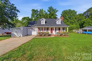 319 Deep Forest Ct, Gastonia, NC 28056 - Photo 1