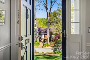 1218 Everette Pl, Hendersonville, NC 28791 - Photo 8