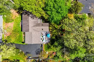 1218 Everette Pl, Hendersonville, NC 28791 - Photo 36