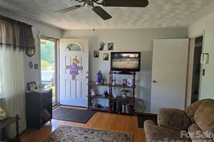 2824 25th Ave NE, Hickory, NC 28601 - Photo 8