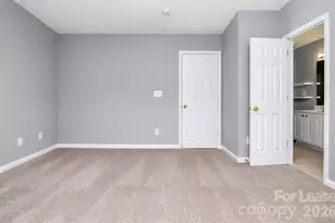 10519 Yellow Rose Ln, Charlotte, NC 28269 - Photo 12