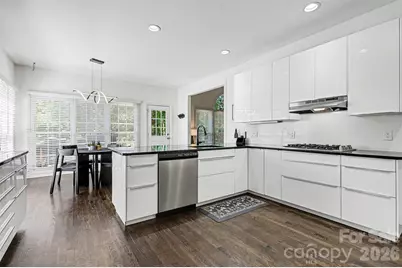 6213 Knightsgate Court, Charlotte, NC 28269 - Photo 6