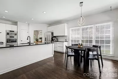 6213 Knightsgate Court, Charlotte, NC 28269 - Photo 8