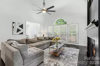 6213 Knightsgate Court, Charlotte, NC 28269 - Photo 10