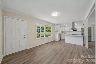 105 Vina Pl, Mount Holly, NC 28120 - Photo 6
