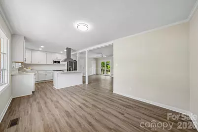 105 Vina Place, Mount Holly, NC 28120 - Photo 8