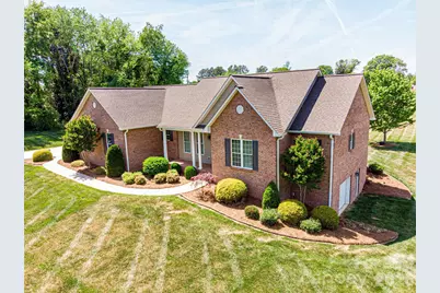 379 Horseshoe Bend Road, Hudson, NC 28638 - Photo 2