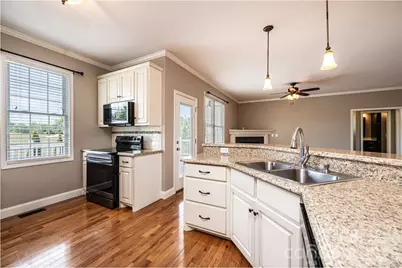 379 Horseshoe Bend Road, Hudson, NC 28638 - Photo 10