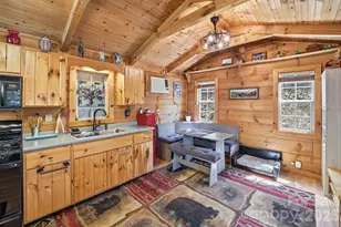 307 Dancing Leaf Ln, Bakersville, NC 28705 - Photo 4