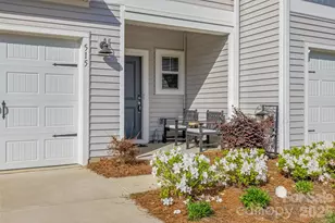 515 Tayberry Ln, Fort Mill, SC 29715 - Photo 2