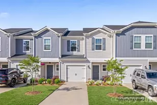 515 Tayberry Ln, Fort Mill, SC 29715 - Photo 1