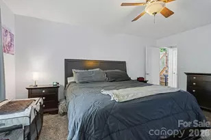 8700 Heather View Ct, Charlotte, NC 28216 - Photo 14