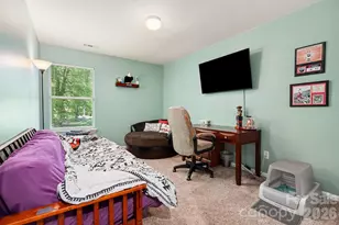8700 Heather View Ct, Charlotte, NC 28216 - Photo 20