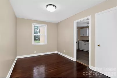 1011 Lomond Avenue, Charlotte, NC 28206 - Photo 8