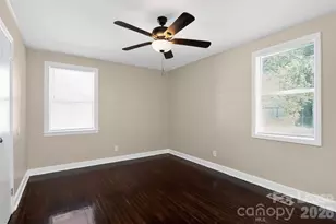 1011 Lomond Ave, Charlotte, NC 28206 - Photo 10