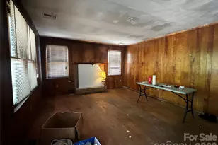 610 Clara St, Newberry, SC 29108 - Photo 4