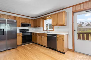 37 Sawyer Ridge Rd, Clyde, NC 28721 - Photo 8