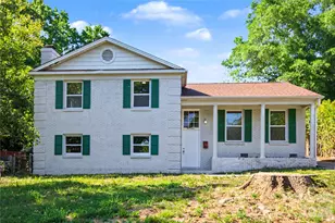 5439 Kerry Ln, Charlotte, NC 28215 - Photo 2