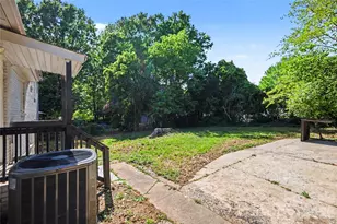 5439 Kerry Ln, Charlotte, NC 28215 - Photo 26