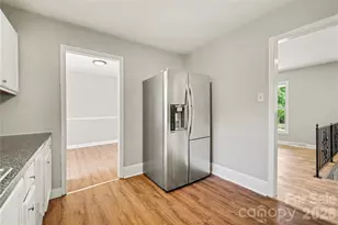 5439 Kerry Ln, Charlotte, NC 28215 - Photo 14