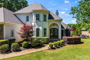 2378 Woodridge Dr, Fort Mill, SC 29715 - Photo 2