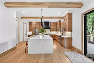 725 Hillside Ave, Charlotte, NC 28209 - Photo 6