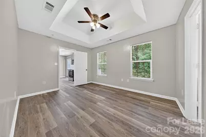 2332 Eargle Road, Charlotte, NC 28269 - Photo 8