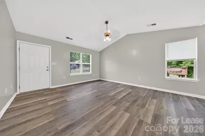 2332 Eargle Road, Charlotte, NC 28269 - Photo 2