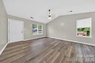 2332 Eargle Rd, Charlotte, NC 28269 - Photo 2