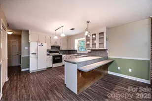 1250 21st Ave NE, Hickory, NC 28601 - Photo 14
