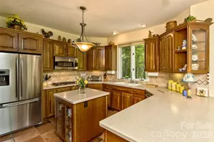 25 Windsong Dr, Fairview, NC 28730 - Photo 12