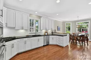 4112 Blaydes Ct, Charlotte, NC 28226 - Photo 8