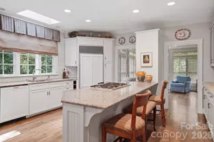 4145 Moorland Dr, Charlotte, NC 28226 - Photo 8
