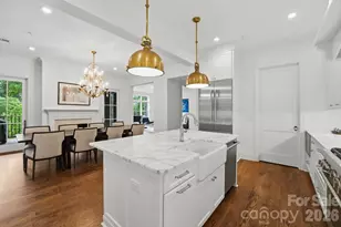 2312 Selwyn Ave, Charlotte, NC 28207 - Photo 16