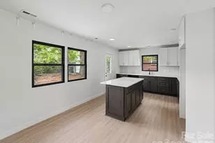 3801 Woodleaf Rd, Charlotte, NC 28205 - Photo 12