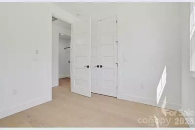615 W Allen Street, Hendersonville, NC 28739 - Photo 30