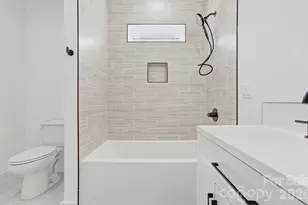 615 W Allen St, Hendersonville, NC 28739 - Photo 28