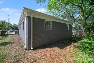 2612 Dundeen St, Charlotte, NC 28216 - Photo 22