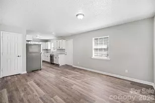 2612 Dundeen St, Charlotte, NC 28216 - Photo 6
