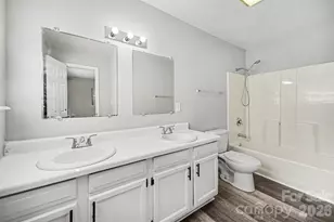 2612 Dundeen St, Charlotte, NC 28216 - Photo 18