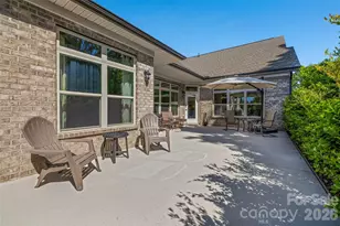 935 Stone Village Dr, Tega Cay, SC 29708 - Photo 34