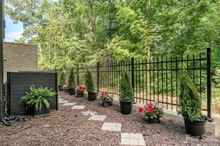 405 Audrey Pl, Charlotte, NC 28226 - Photo 32