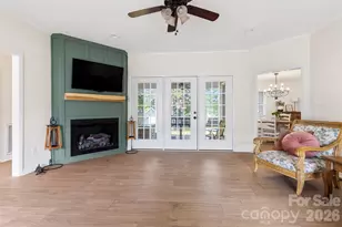 2116 Belle Chase Dr, Rock Hill, SC 29732 - Photo 2