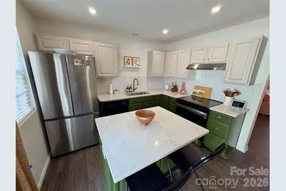 732 Rock Lake Glen, Fort Mill, SC 29715 - Photo 6