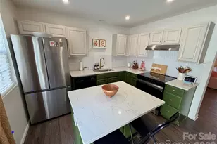 732 Rock Lake Glen, Fort Mill, SC 29715 - Photo 6